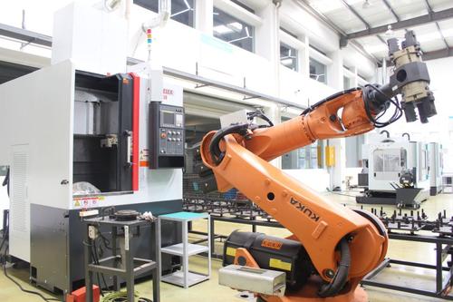 初中生学习工业机器人专业难吗？