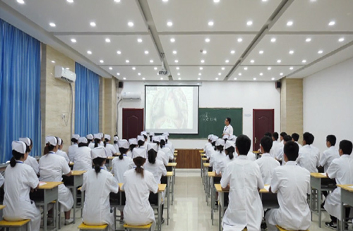 河北同仁医学院为什么护理行业永不失业