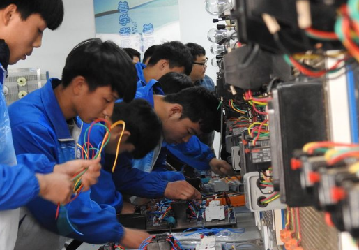 石家庄教联高级职业中学电气设备运行与控制招生