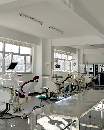 初三毕业读卫校最吃香的王牌专业