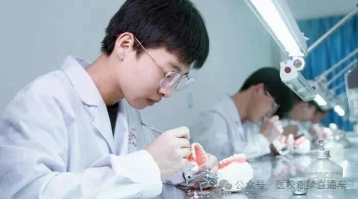 石家庄冀联医学中专学校 2026年招生专业有哪些?