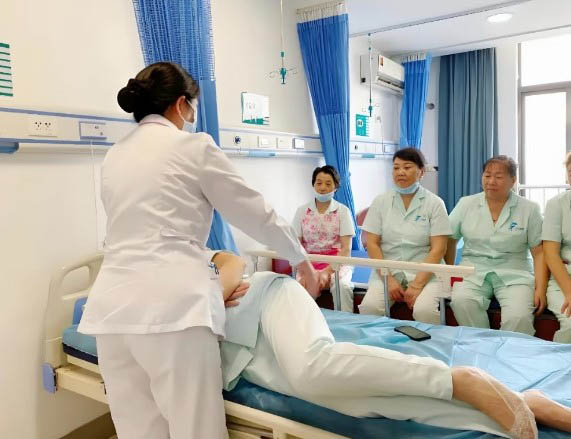 医疗护理员证在哪里报名考试